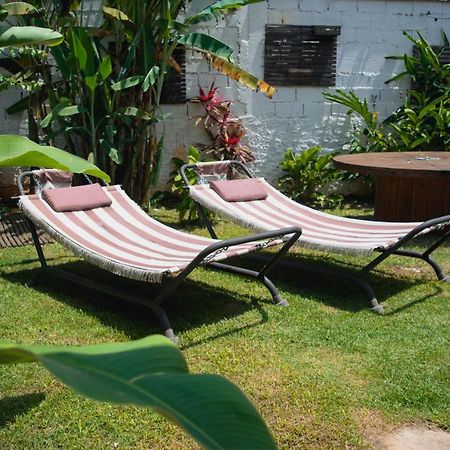 Manaca Hospedaria Hostel Илябела Екстериор снимка